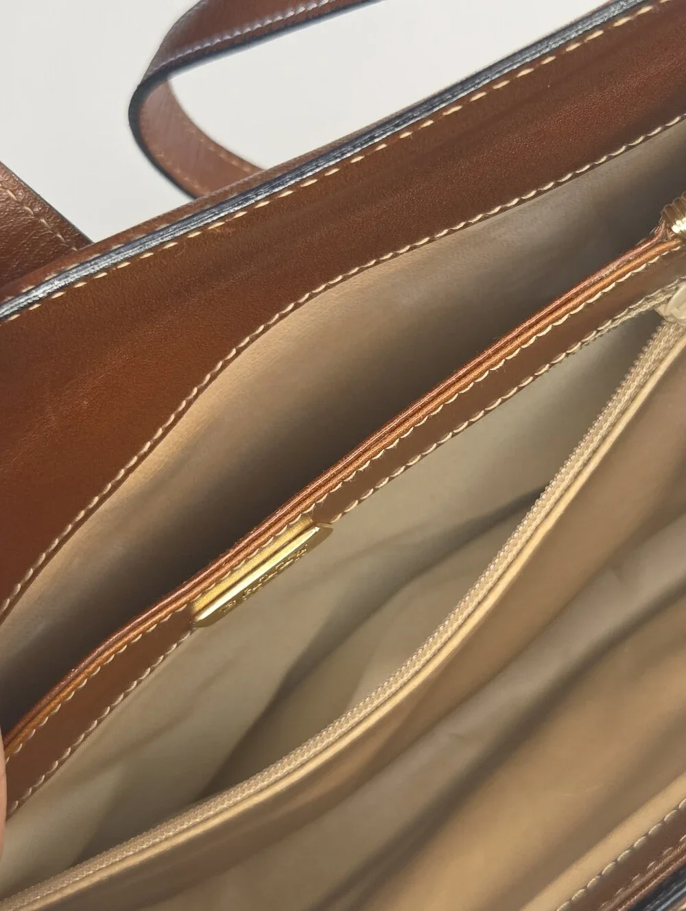 Bally Brown Leather Shoulder Bag Cross Body Front Flap Purse Gorgeous